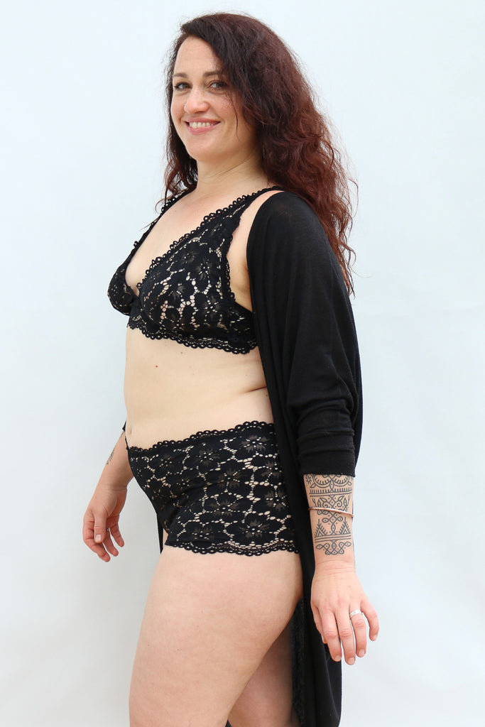 Ellie Bra and High Waisted Knickers in Black Lace